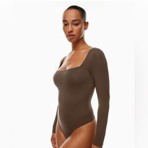 Babaton Aritzia Brown Long Sleeve Contour Bodysuit